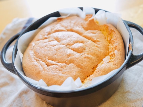 鍋焼きシフォン風バナナケーキ